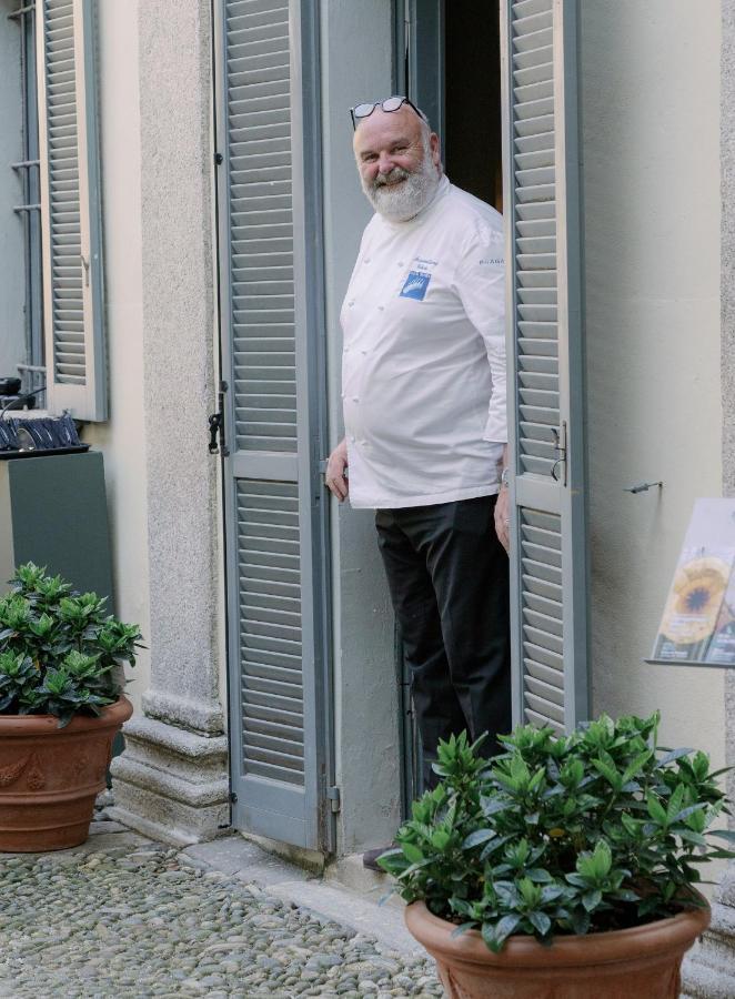 Caffe Delle Rose Les Chambres Verbania Buitenkant foto
