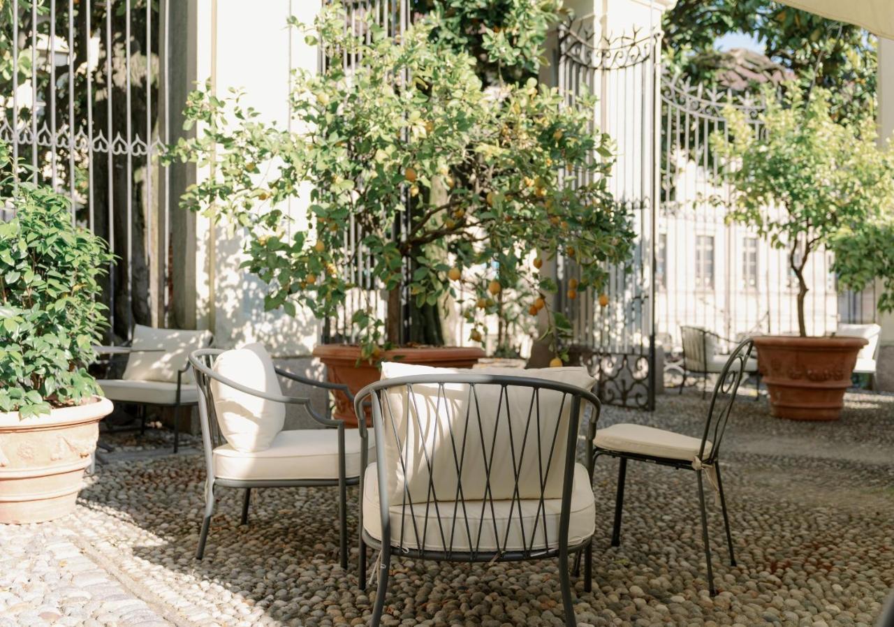 Caffe Delle Rose Les Chambres Verbania Buitenkant foto